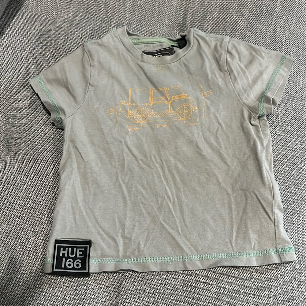 Land Rover defender t shirt size 2T